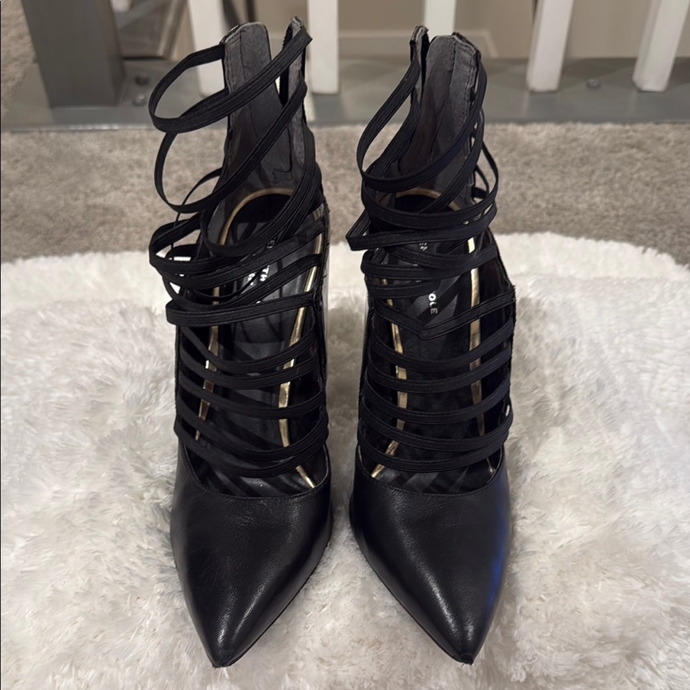 Kenneth Cole Elegant Black Strappy Women's Heels size 9